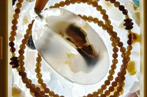 珍贵海洋玉髓价值揭秘：价值达千万，究竟有何独特之处？