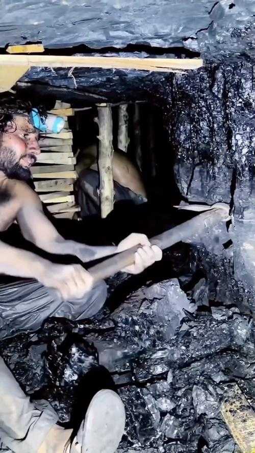 矿洞怪物爆笑瞬间合集:搞笑视频大集合