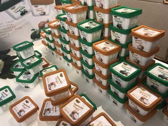 套包王市场:消费升级与下沉博弈